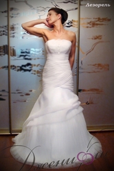 Новое свадебное платье продается